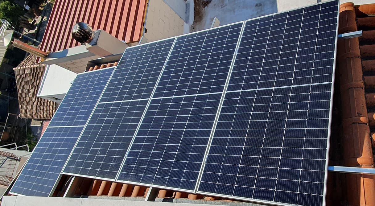 Φωτοβολταϊκά σε Στέγη